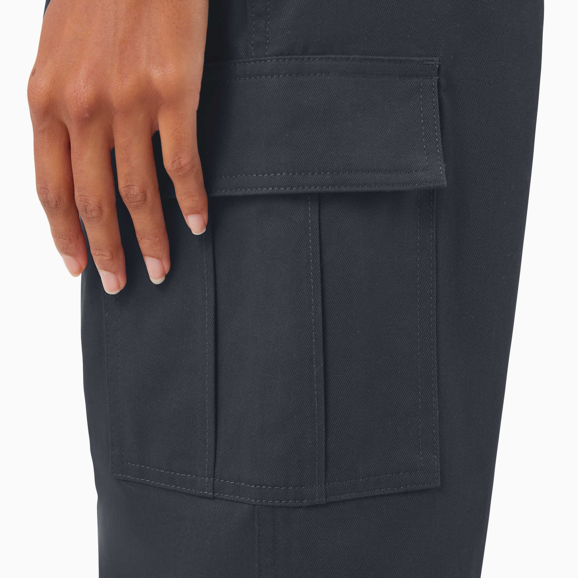 Women's Relaxed Fit Cargo Pants - Image 8