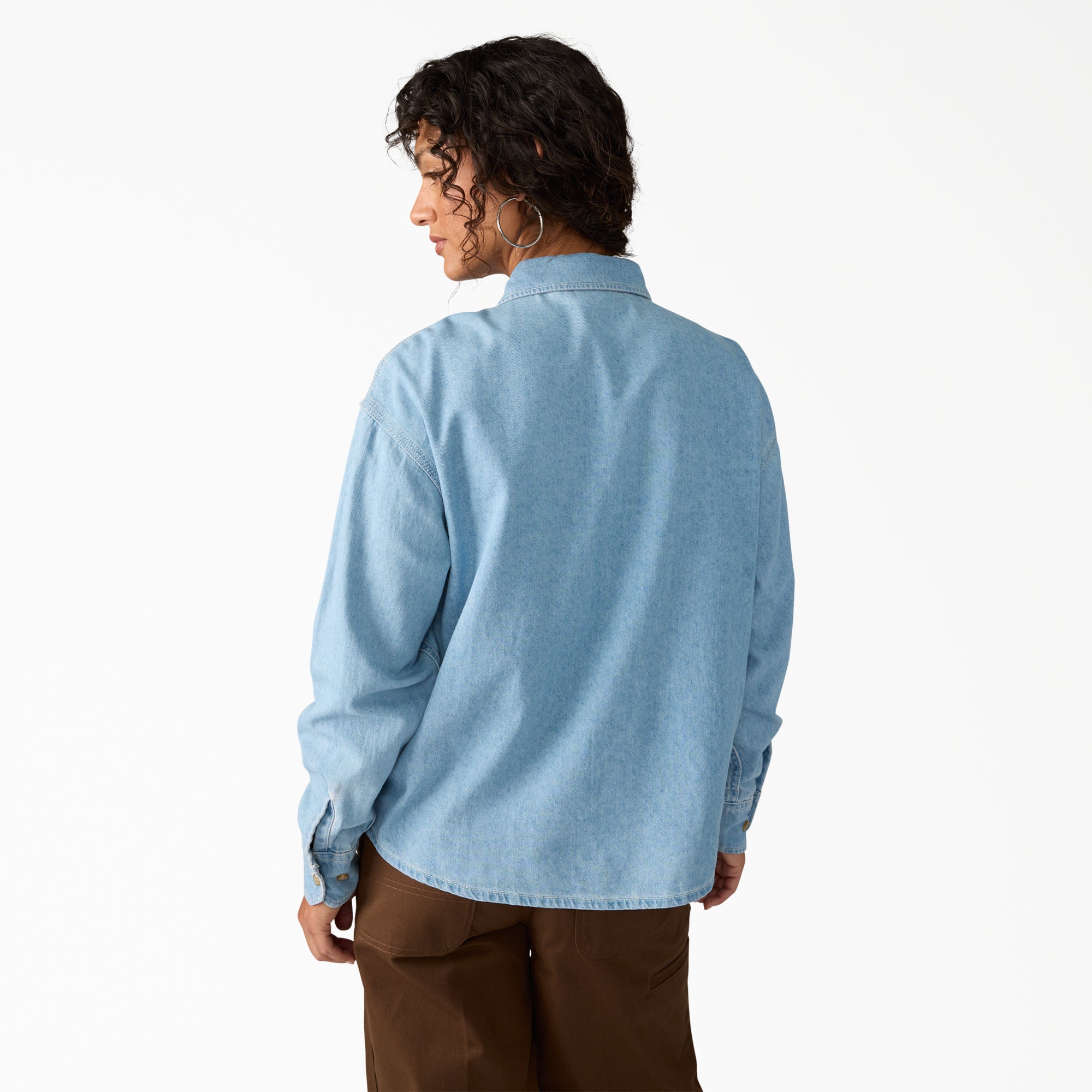 Women's Lightweight Long Sleeve Denim Shirt - Image 2