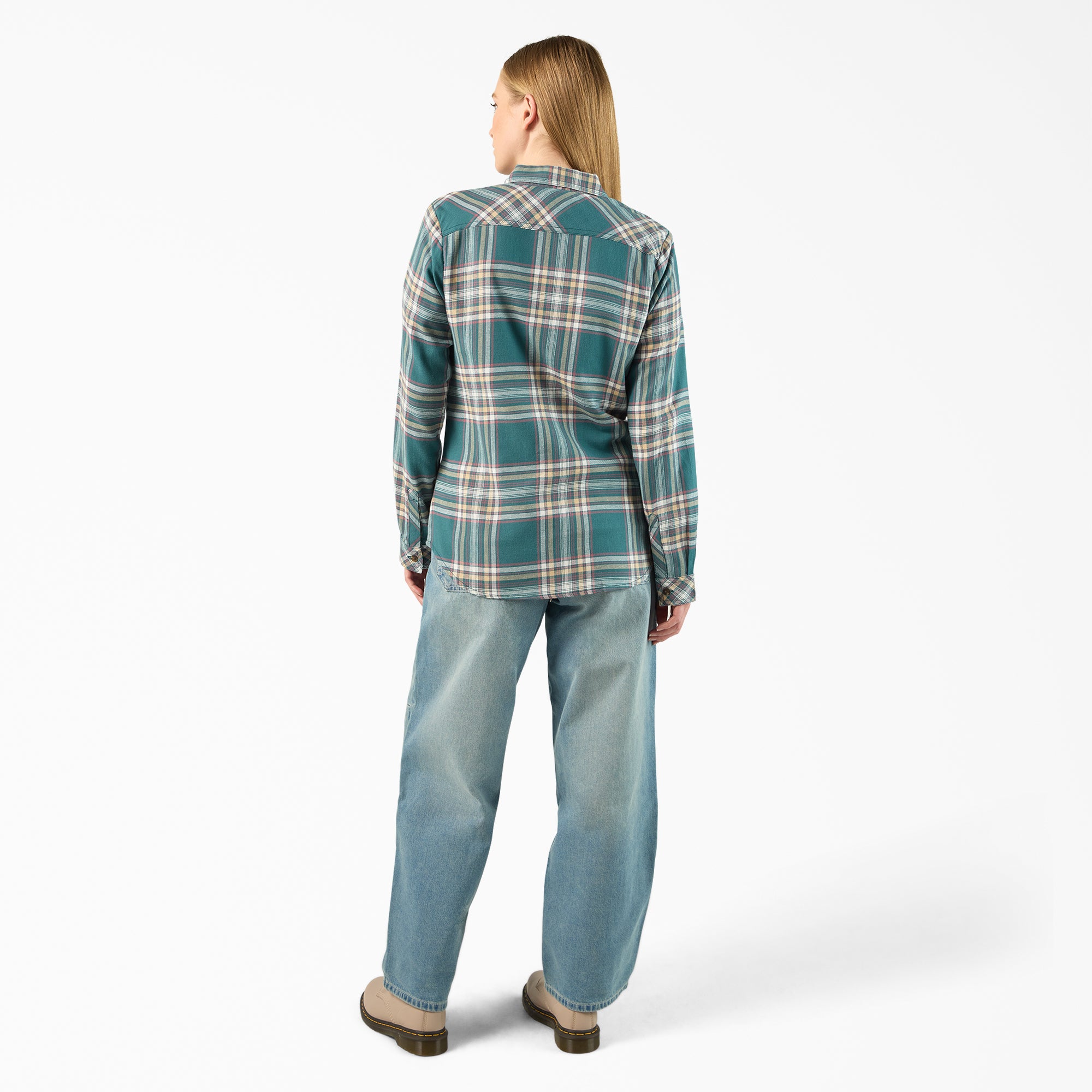 Women's Plaid Flannel Long Sleeve Shirt - Image 5