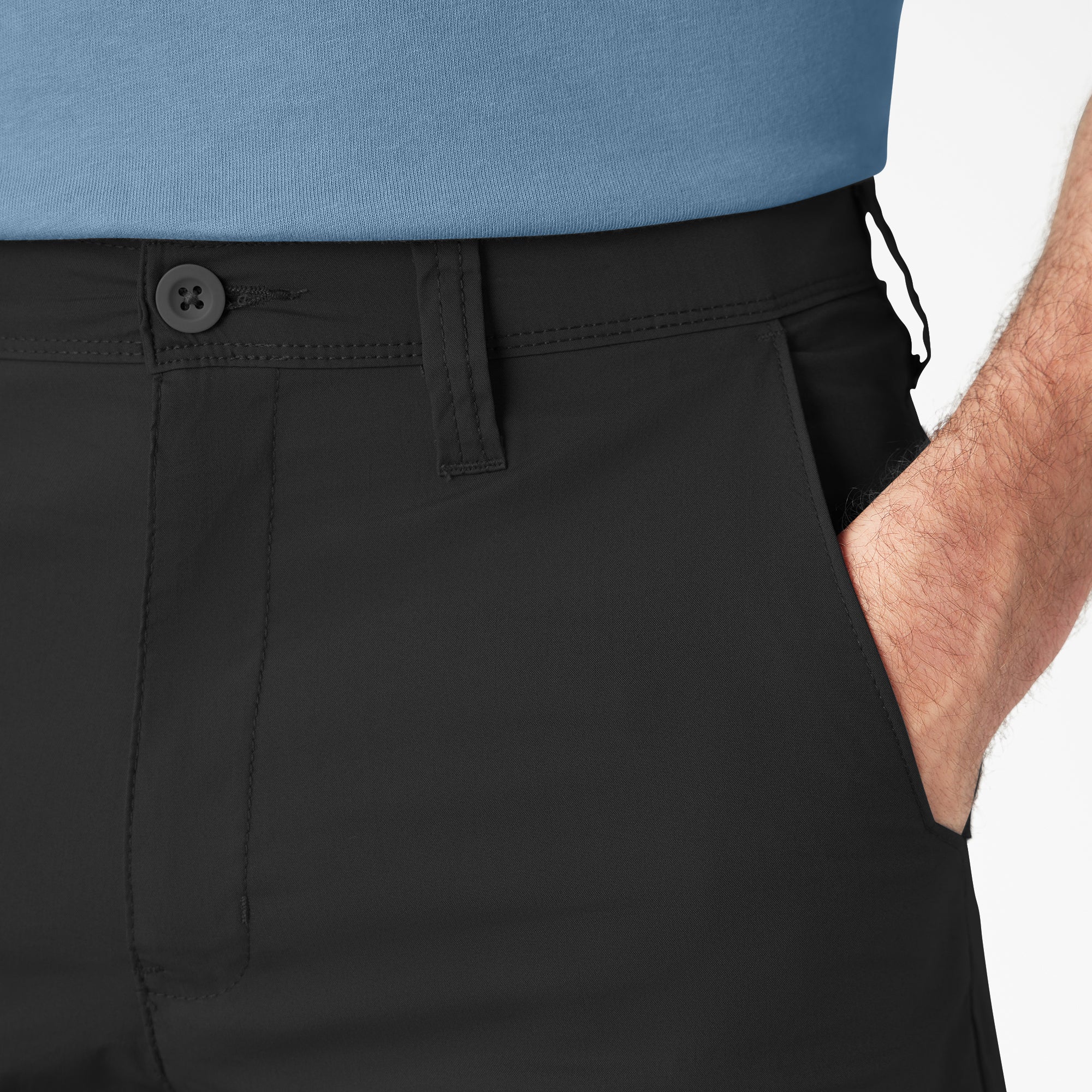 FLEX Cooling Regular Fit Utility Shorts. 11 - Image 4