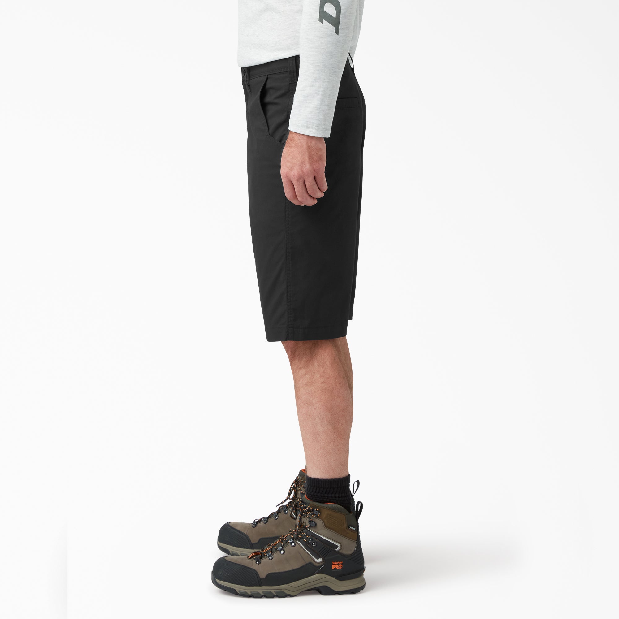 FLEX Cooling Regular Fit Utility Shorts. 13 - Image 3